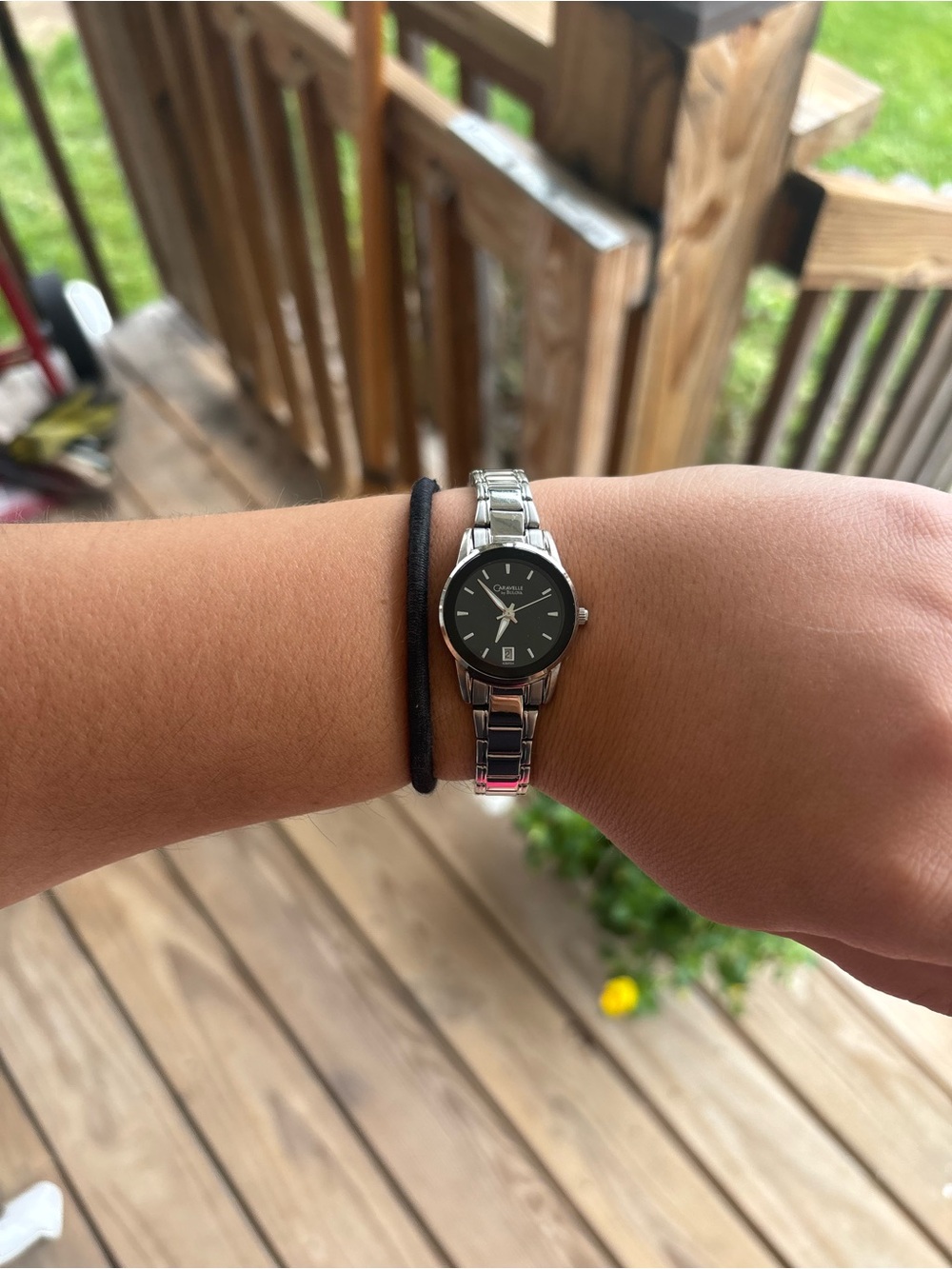 Silver tone Caravelle Bulova beautiful Stainless Steel Black Dial Watch - Picture 8 of 9